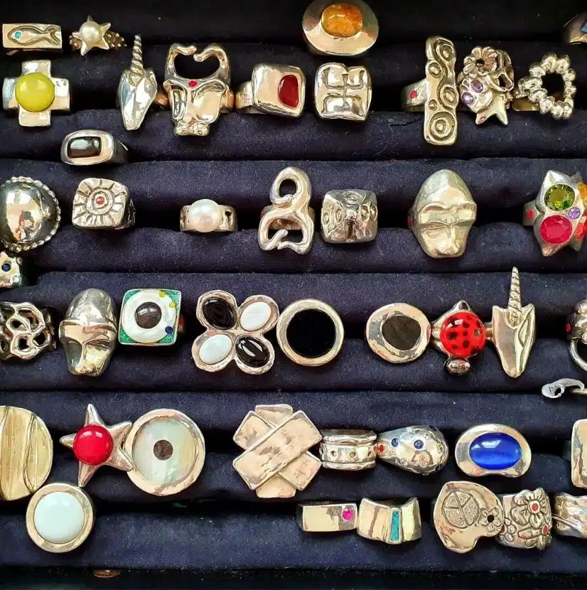 Créateurs de bijoux à la Villa Houda, galerie et concept store, au Maroc